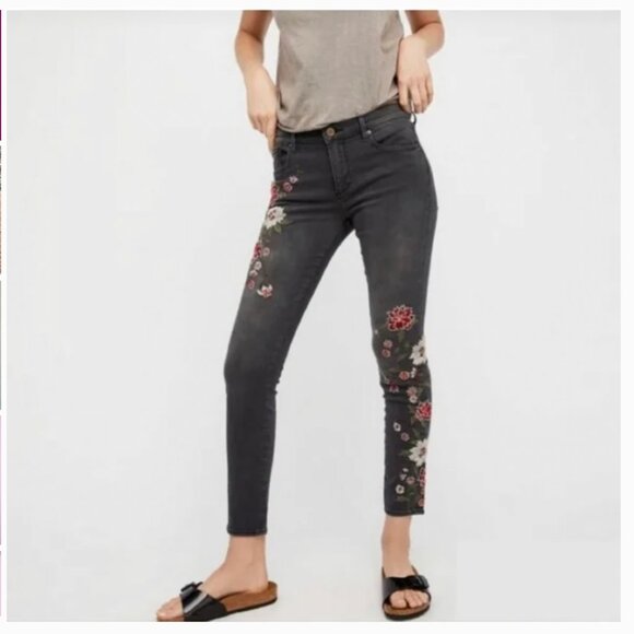 Driftwood Jackie skinny slim jeans washed black floral size 29 - Picture 2 of 14